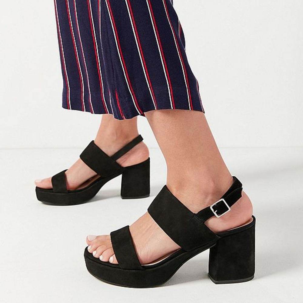 LAST ONE‼️ STEVE MADDEN Suede Platform Sandals - Picture 2 of 8